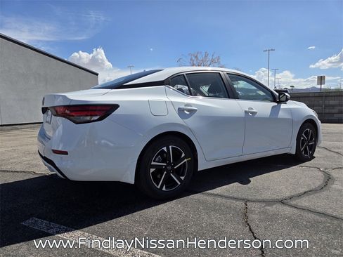 New 2025 Nissan Sentra SV image 4