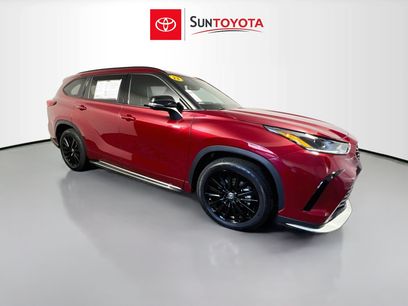 Used 2023 Toyota Highlander XSE