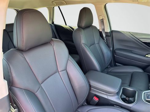 Used 2025 Subaru Outback Limited w/ Popular Package #2 image 18