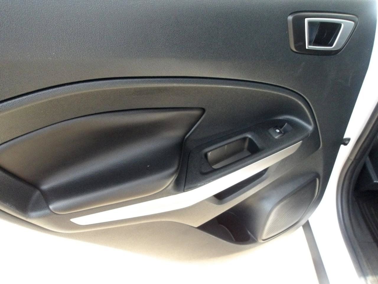 Used 2019 Ford EcoSport Titanium FWD image 16
