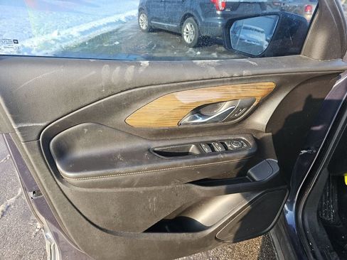 Used 2019 GMC Terrain SLE w/ Driver Convenience Package image 8