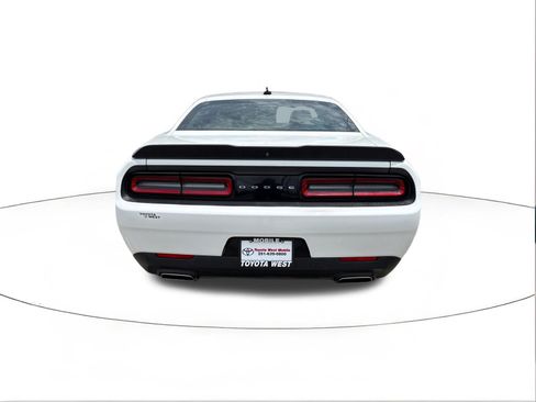 Used 2019 Dodge Challenger SXT w/ Plus Package RWD image 4