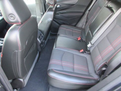 Used 2022 Chevrolet Equinox RS image 14