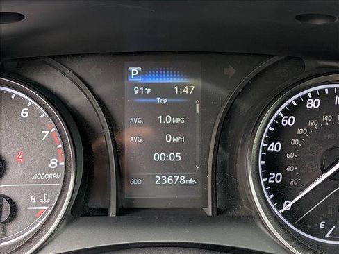 Used 2024 Toyota Camry SE FWD image 8