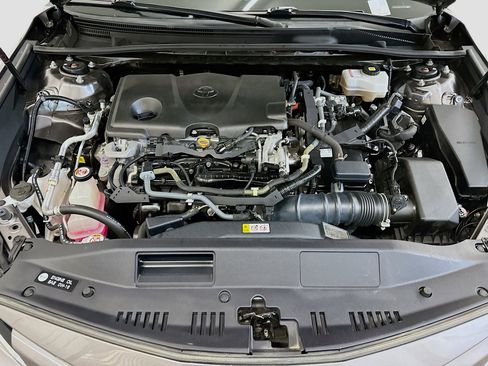 Used 2020 Toyota Camry LE image 34