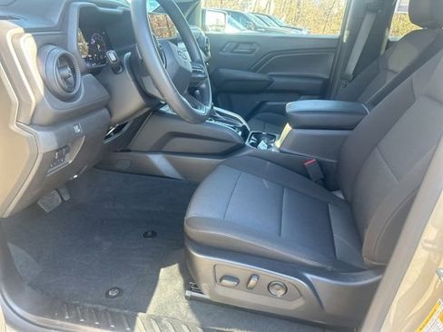 Certified 2024 Chevrolet Colorado Trail Boss w/ Technology Package image 10