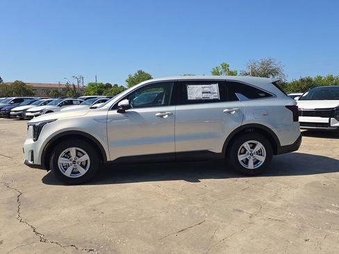 New 2026 Kia Sorento LX FWD image 5