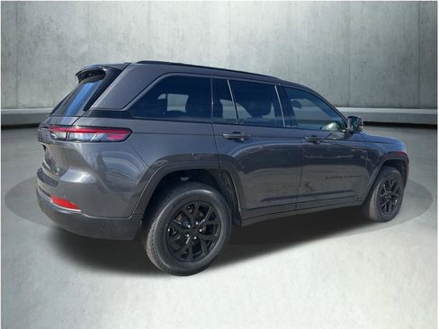 New 2026 Jeep Grand Cherokee Altitude AWD/4WD image 6