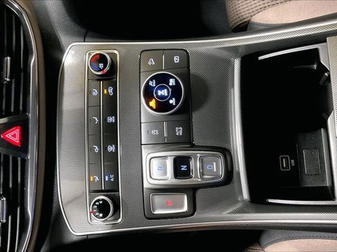 Used 2023 Hyundai Santa Fe SE AWD/4WD image 40