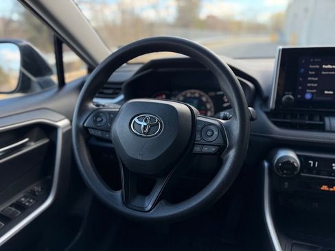 Used 2023 Toyota RAV4 XLE image 34