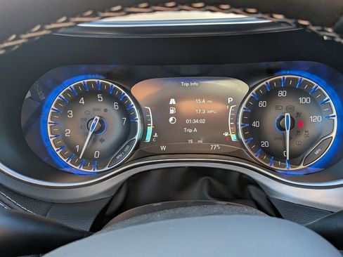 New 2026 Chrysler Pacifica Limited w/ S Appearance Package image 15