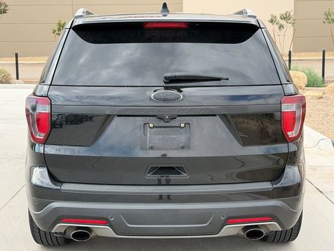 Used 2018 Ford Explorer XLT FWD image 6