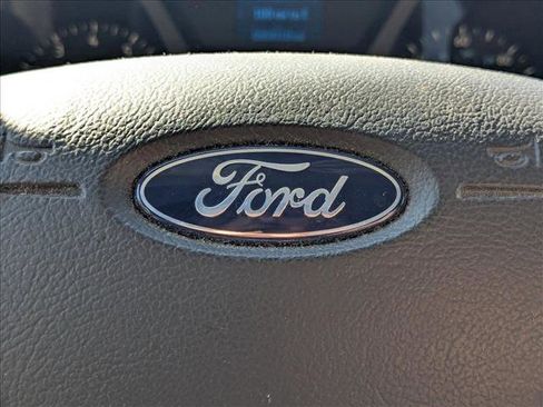 Used 2019 Ford Transit 250 130 Medium Roof image 10