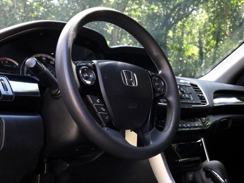Used 2016 Honda Accord LX image 6