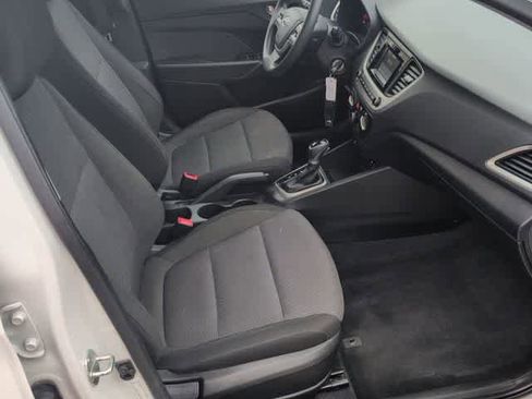 Used 2019 Hyundai Accent SE image 25