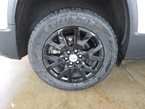 Used 2023 GMC Acadia SLT image 69