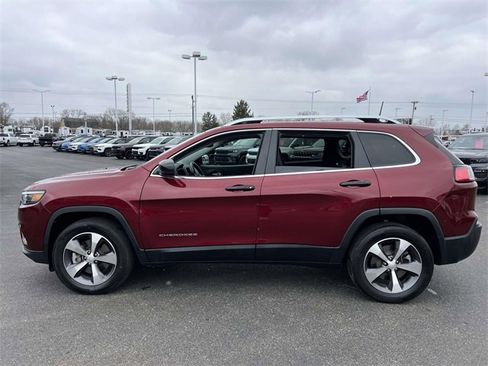 Certified 2020 Jeep Cherokee Limited w/ Luxury Group image 4