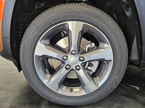 New 2026 Jeep Grand Cherokee L Limited AWD/4WD image 23