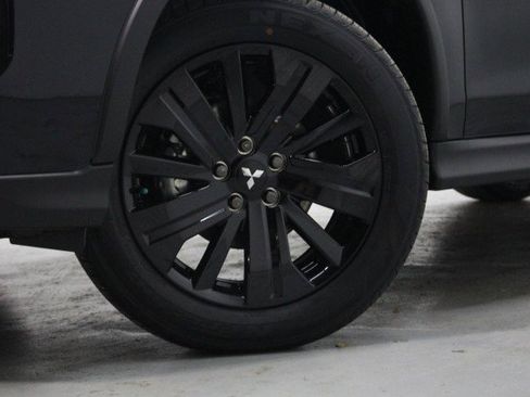 New 2026 Mitsubishi Outlander Sport LE image 3