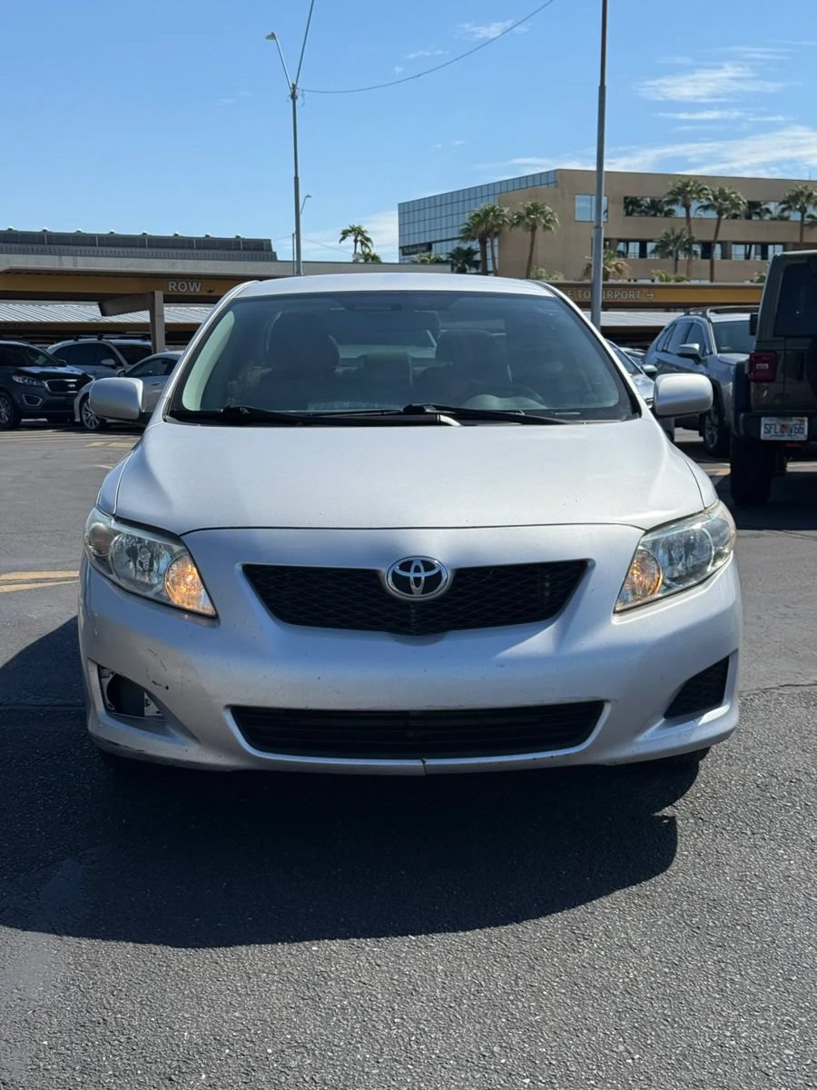 Used 2010 Toyota Corolla LE FWD image 2