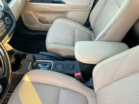 Used 2016 Mitsubishi Outlander SE FWD image 25