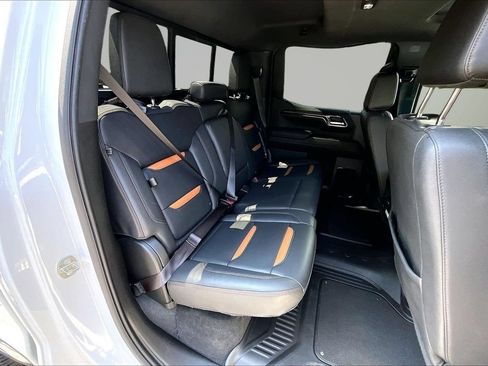 Used 2023 GMC Sierra 1500 AT4 w/ Technology Package AWD/4WD image 24