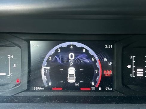 Used 2024 Toyota Tacoma SR5 AWD/4WD image 6