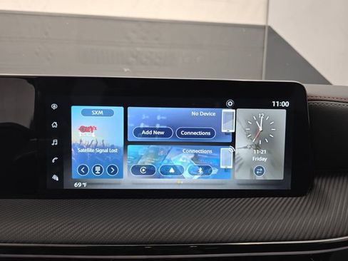 Used 2025 Nissan Kicks SR image 32