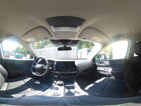 Used 2026 Nissan Pathfinder SV AWD/4WD image 35