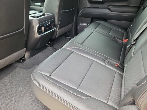 Used 2023 GMC Sierra 1500 Denali w/ Denali Reserve Package AWD/4WD image 9