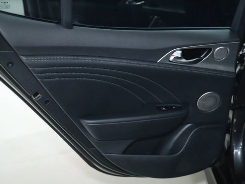 Used 2023 Kia Stinger GT2 image 13