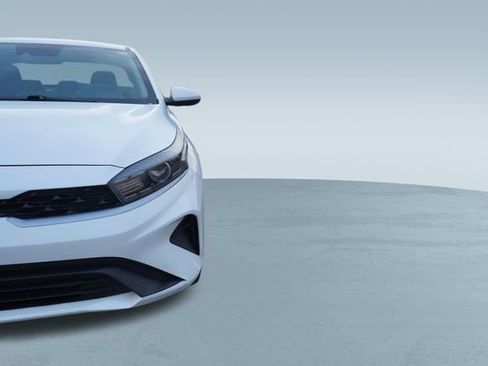 Used 2023 Kia Forte LXS image 36