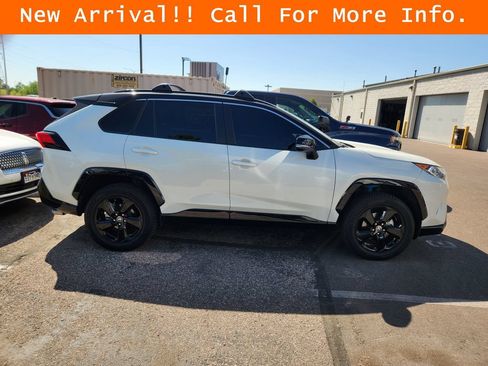 Used 2021 Toyota RAV4 XSE AWD/4WD image 10