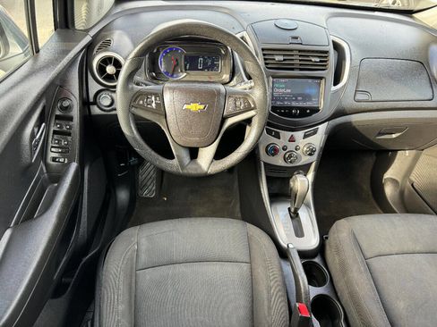 Used 2015 Chevrolet Trax LT image 14