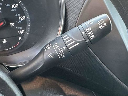 Used 2022 Chevrolet TrailBlazer LT image 11