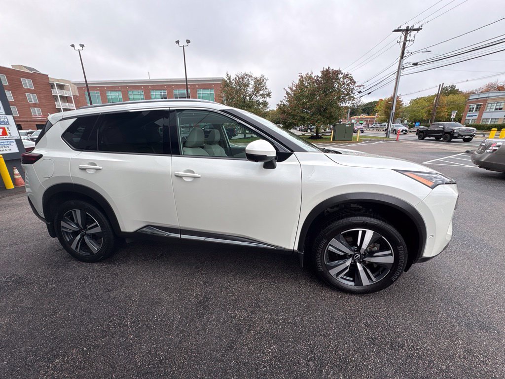 Certified 2023 Nissan Rogue SL w/ SL Premium Package AWD/4WD image 5