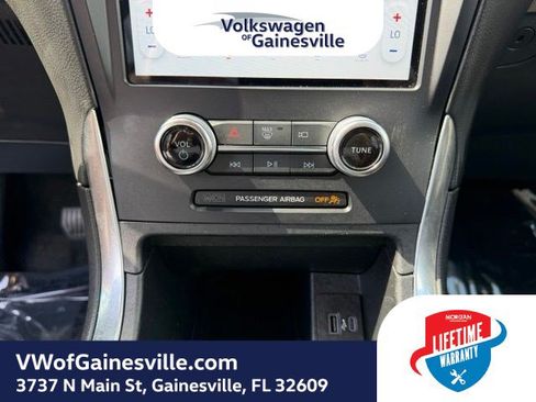Used 2024 Ford Edge Titanium AWD/4WD image 26