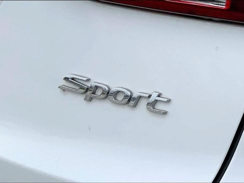 Used 2017 Hyundai Santa Fe Sport FWD image 30