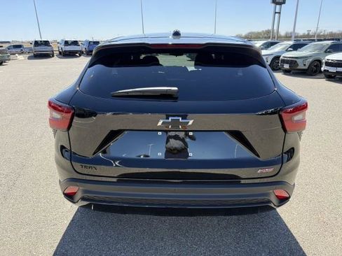 New 2026 Chevrolet Trax RS image 8