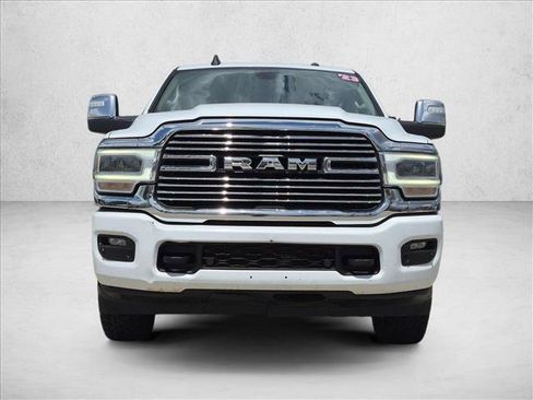 Used 2023 RAM 2500 Laramie AWD/4WD image 2