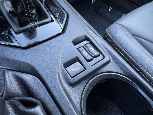 Used 2022 Subaru Crosstrek 2.5i Sport w/ Moonroof Package image 21