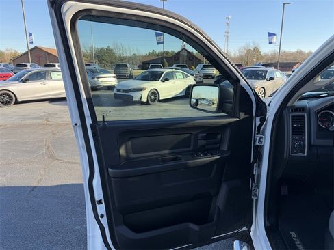 Used 2020 RAM 1500 Tradesman w/ Chrome Plus Package image 16