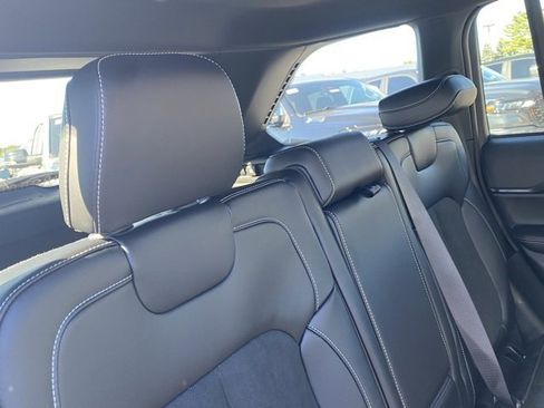 New 2025 Jeep Grand Cherokee Altitude image 31