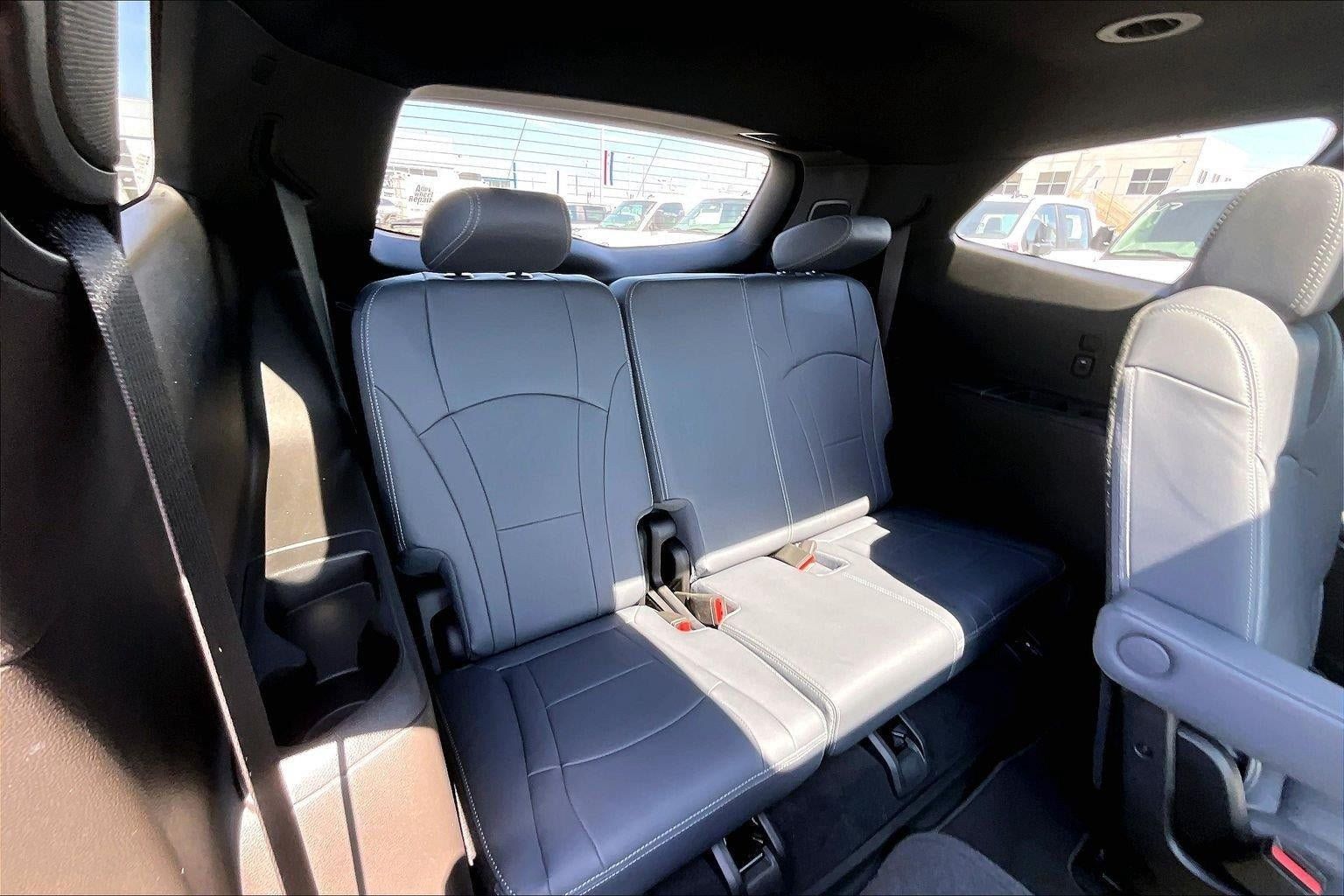 Used 2023 Buick Enclave Essence w/ Experience Buick Package AWD/4WD image 25