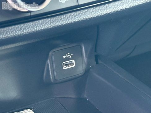 Certified 2024 Honda HR-V EX-L image 24