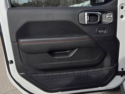 New 2025 Jeep Gladiator Rubicon w/ Convenience Group image 16