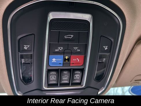 Certified 2022 Jeep Grand Cherokee L Limited image 30