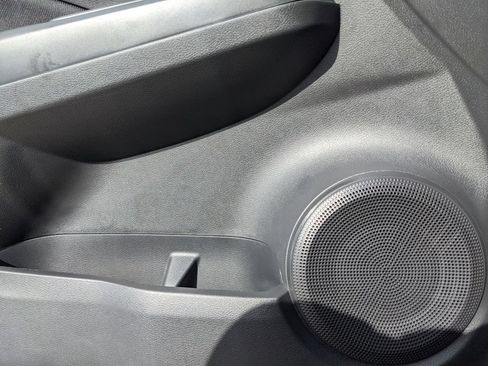 Certified 2025 Nissan Kicks Play S FWD image 27