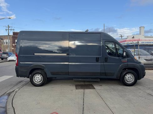 Used 2019 RAM ProMaster 2500 FWD image 4