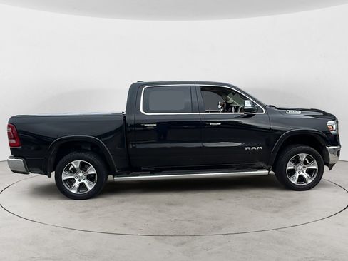 Used 2019 RAM 1500 Laramie AWD/4WD image 7